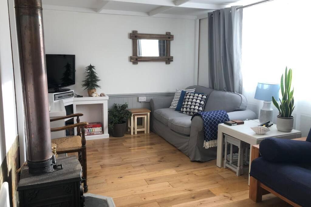 Lessingham Dog Friendly Cottage 2 Mins To Beach With Hot Tub And Zappi Ev מראה חיצוני תמונה