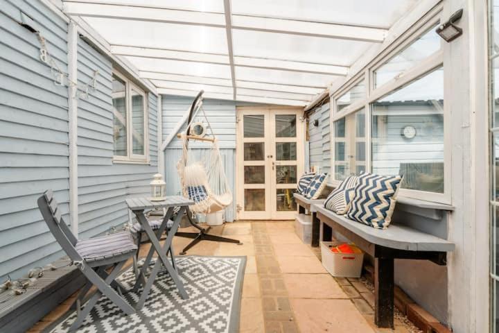 Lessingham Dog Friendly Cottage 2 Mins To Beach With Hot Tub And Zappi Ev מראה חיצוני תמונה