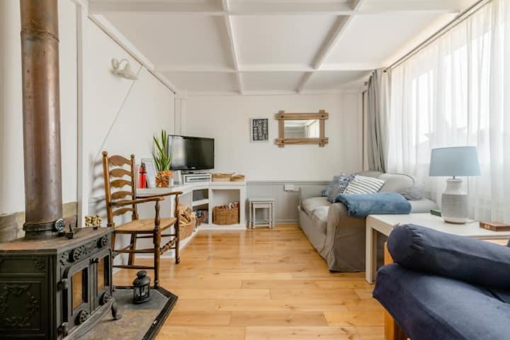 Lessingham Dog Friendly Cottage 2 Mins To Beach With Hot Tub And Zappi Ev מראה חיצוני תמונה