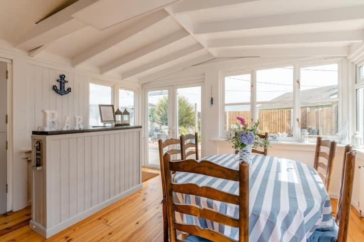 Lessingham Dog Friendly Cottage 2 Mins To Beach With Hot Tub And Zappi Ev מראה חיצוני תמונה